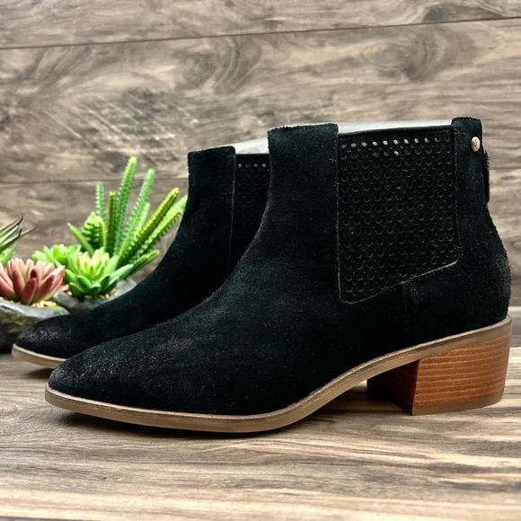 NIB Cole Haan Val Bootie Pointed Toe Ankle Boots Black Suede 8B 38.5 - Picture 4 of 11
